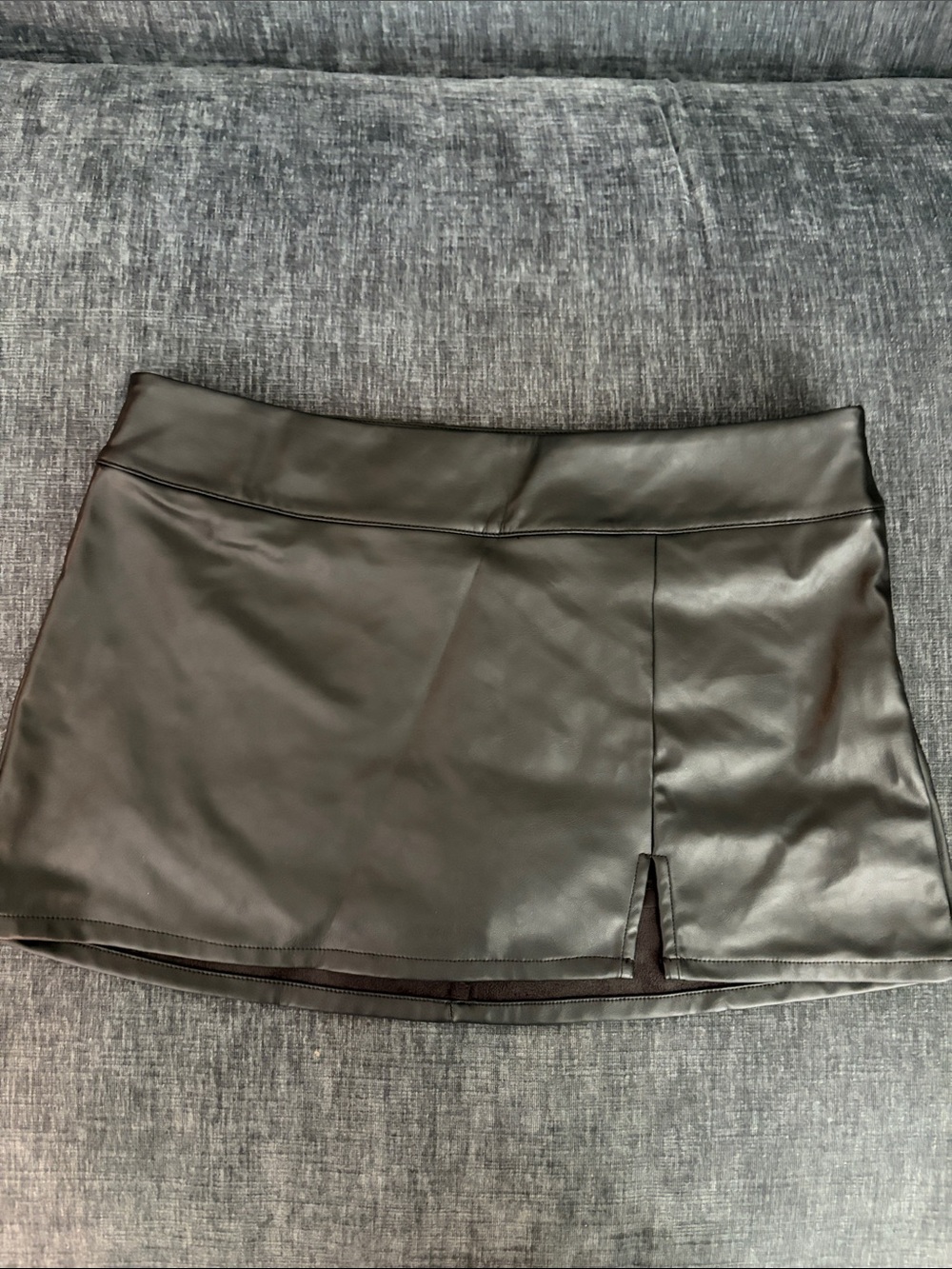 🖤 Wild Fable Faux Leather Black Mini Skirt with Front Side Slit/Built in Short M